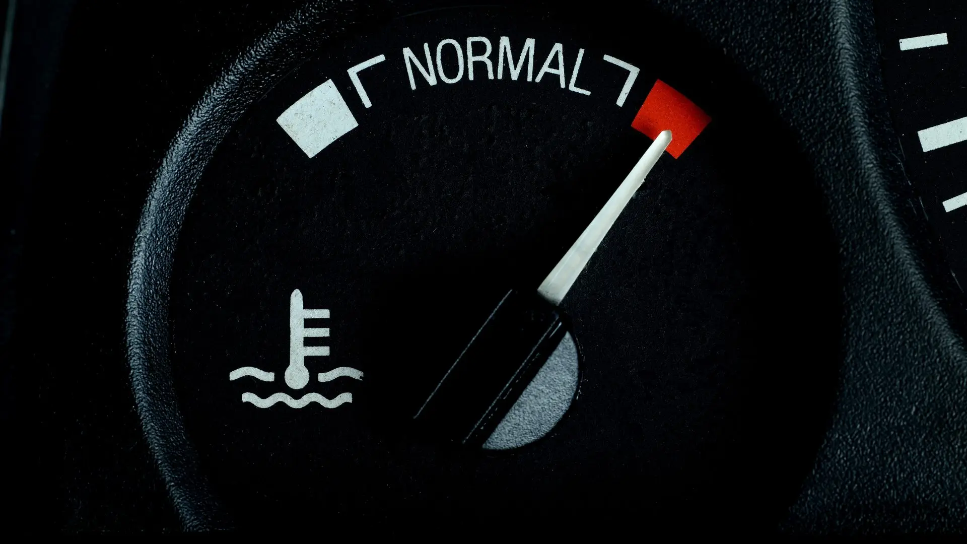 car overheating Mississauga warning signs